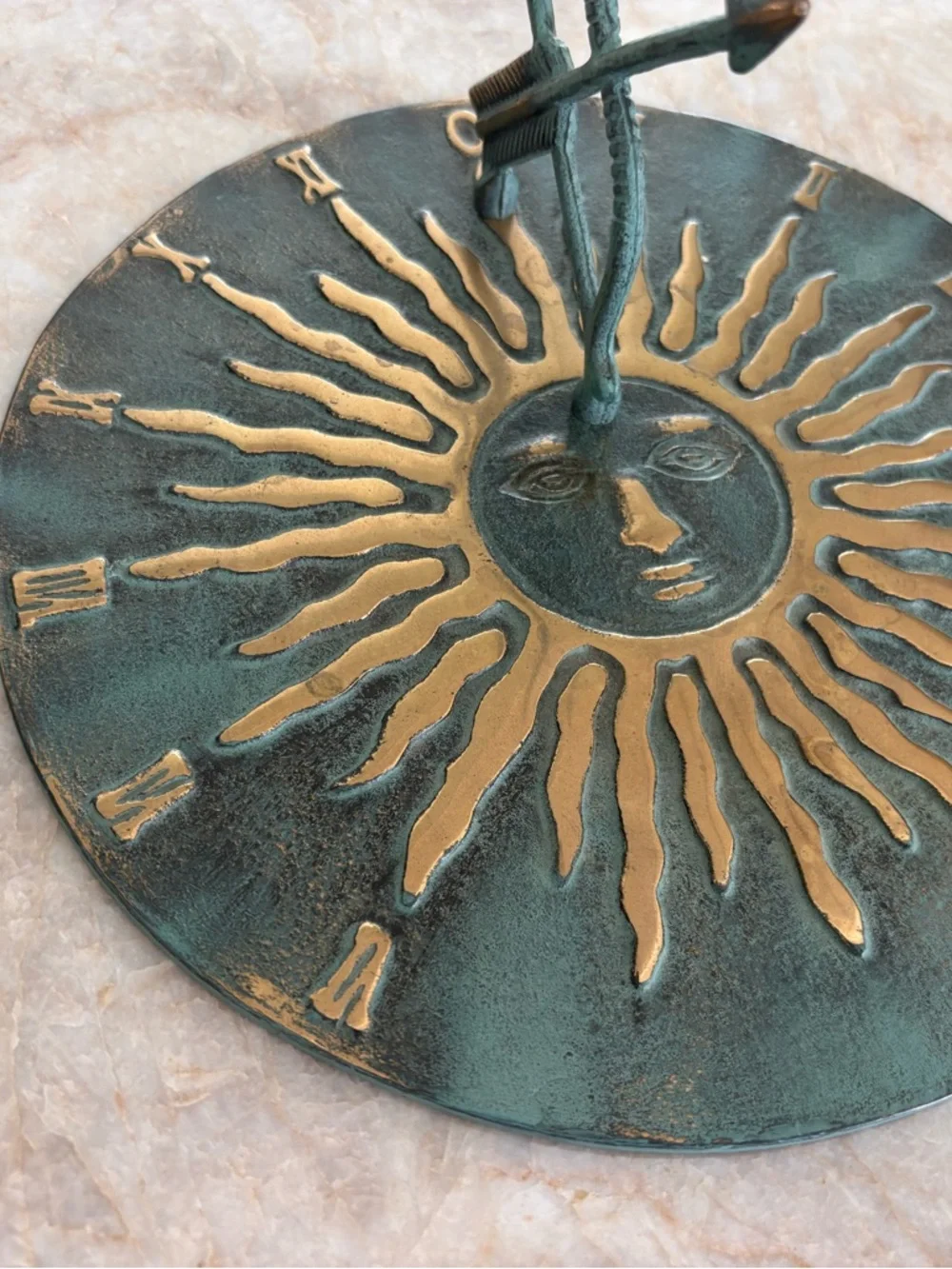 Brass Vintage 1992 Aged Patina Sundial Garden Decor Eclectic Unique Celestial - Picture 9 of 12